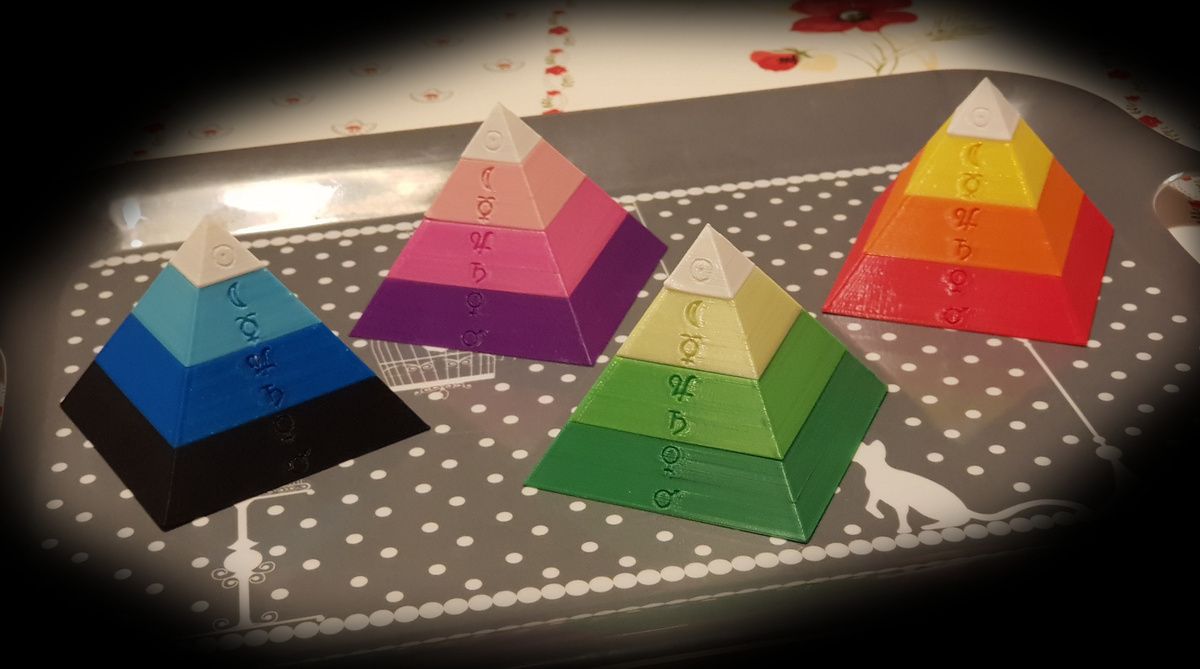 Pyramide E, comme &quot;Ecrin&quot;